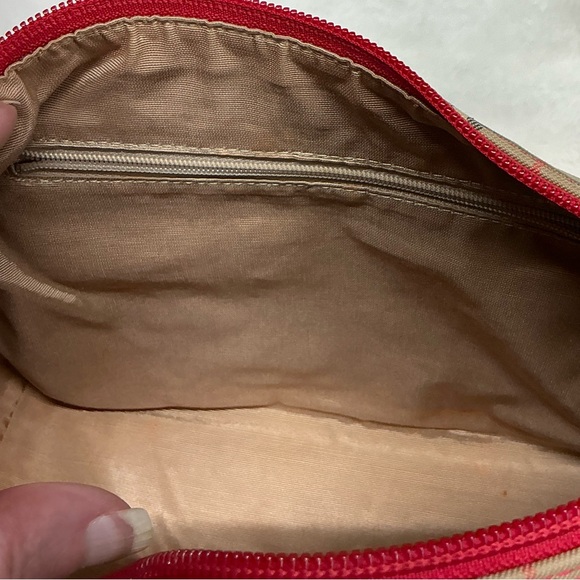 Burberry Shoulderbag - Picture 16 of 16